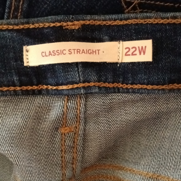 🆕Levi's Jeans CLASSIC STRAIGHT WOMEN'S JEANS Size 22W Medium Wash PLUS SIZE - Picture 8 of 8